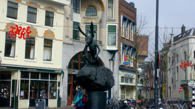 16032009790